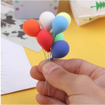 Ballonnen voor poppen verschillende kleuren 8 stuks.