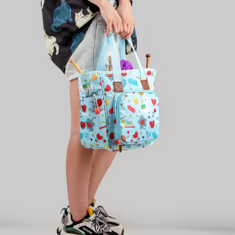 Opbergtas garentas draagbare tas haken breien garen lichtblauw met print 26 cm.