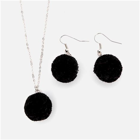 Pompon set 2 stuks voor sieraden of decoratie zwart 20mm met zilverkleurig oog