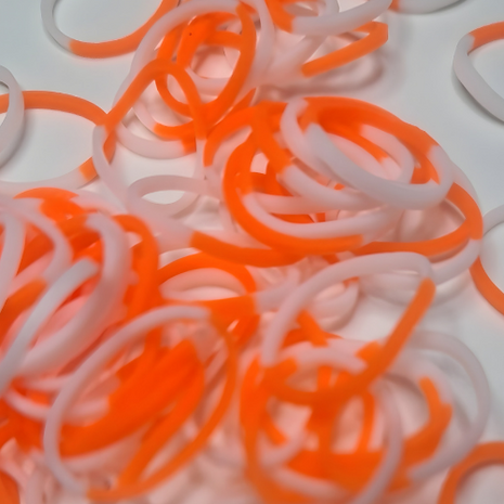 Rainbow Loom 2 colour orange - white 300 stuks